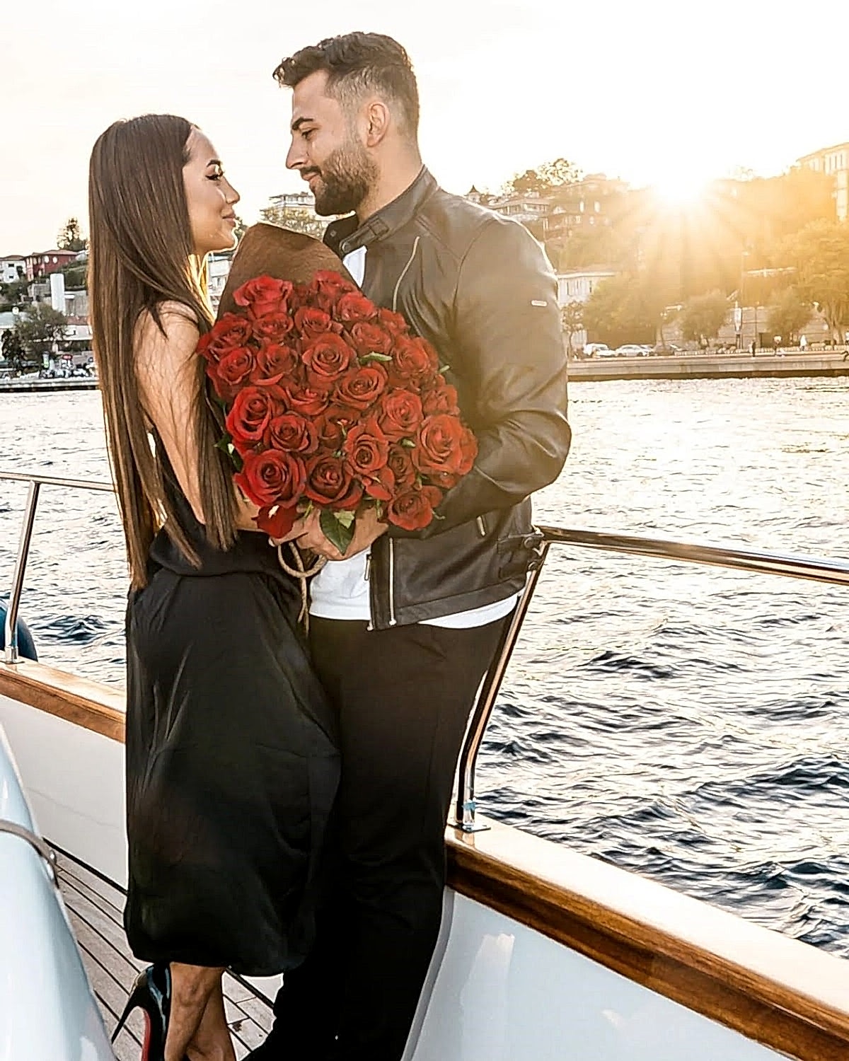 restoran ve helikopterde vip evlilik yil donumu 8