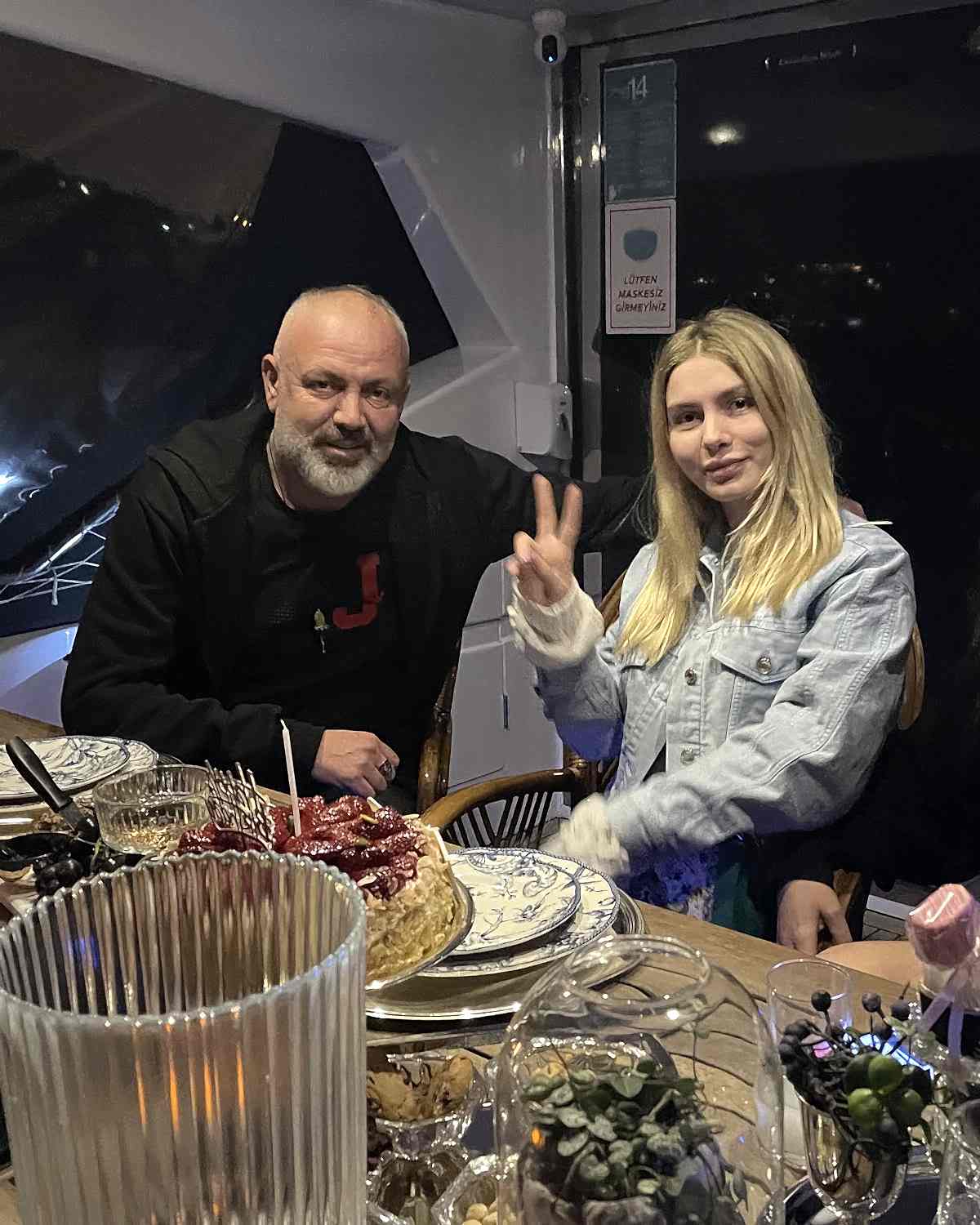 restoran ve yatta vip evlilik teklifi 132