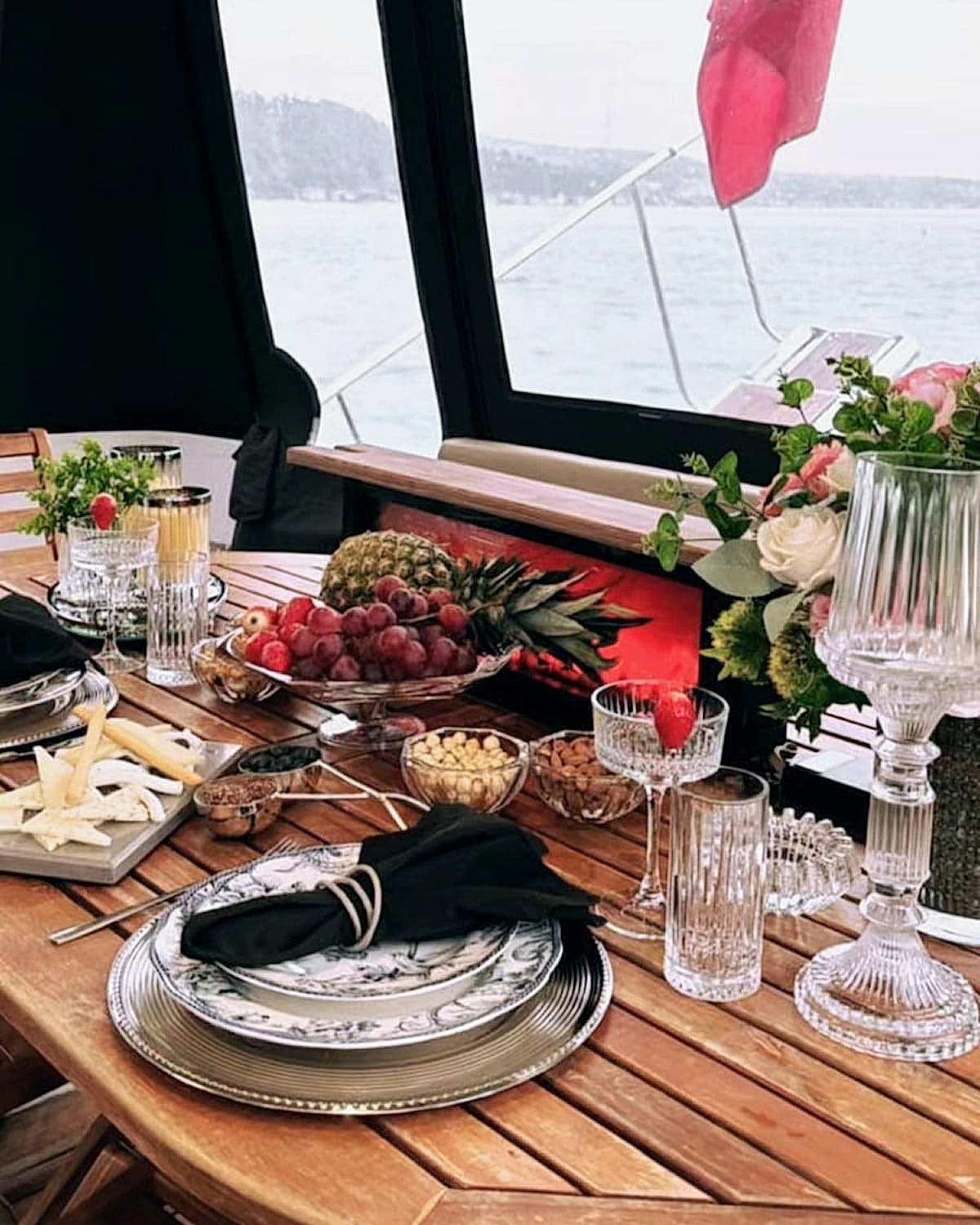 yatta teknede baby shower partisi 77